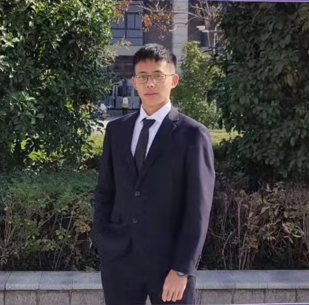 Yongle Huang (黄永乐)